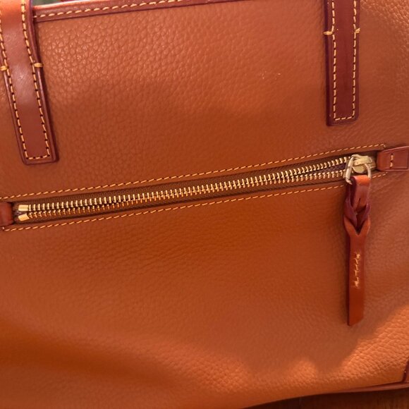 Dooney and Bourke Pebble Grain Charleston Shopper excellent condition - Picture 2 of 6